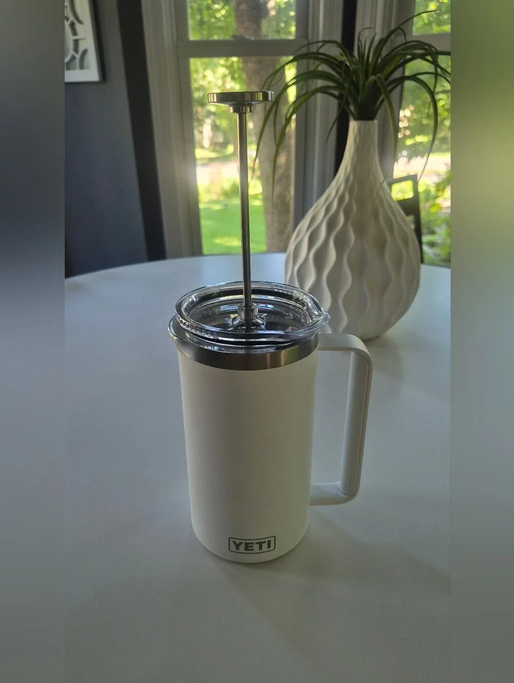 Yeti White Ceramic Lined French Press with Handle 34 Oz